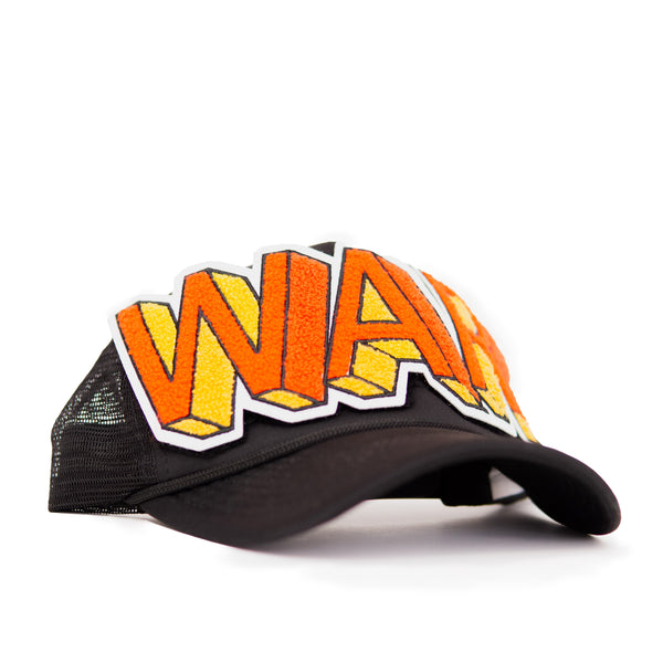 A UNIVERSE MODULAR HAT in BLACK