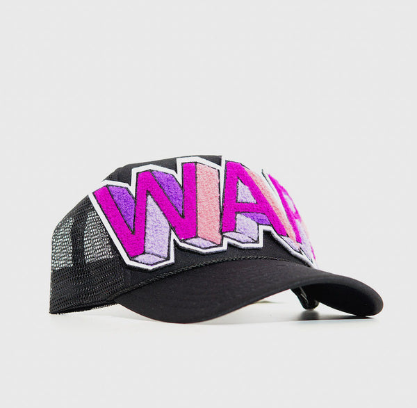 A UNIVERSE MODULAR HAT in BLACK